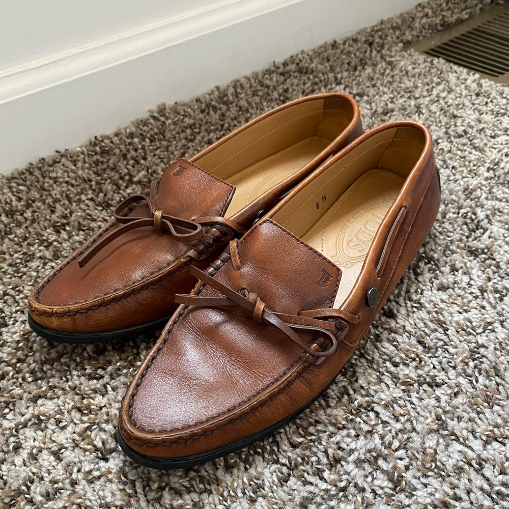 Tod’s Brown Leather Loafers